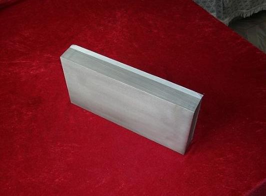 是广交会、家具展（家博会）、建博会、照明展等20余个大型展会的指定搭建商