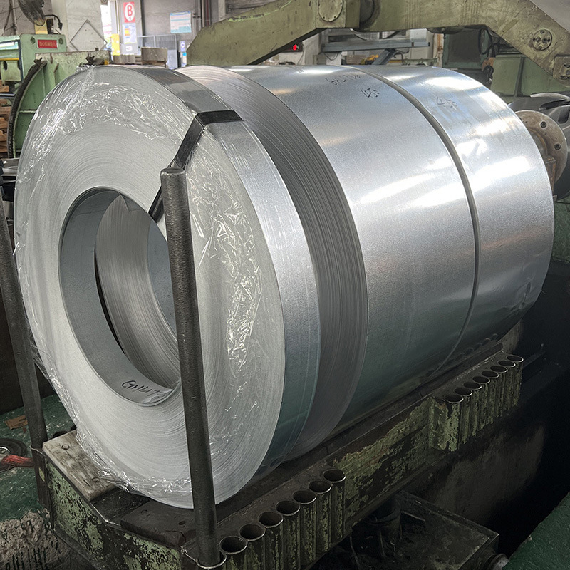 国内镀锌板的生产无论是数量还是品种均不能满足市场需求