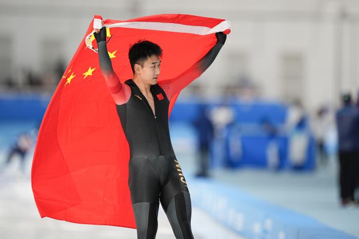 哈尔滨亚冬会速度滑冰男子100米决赛高亭宇摘金
