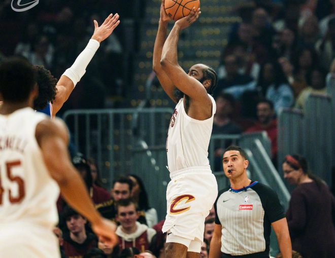 哈登里程碑之夜助骑士横扫76人