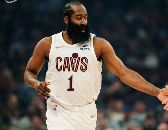 哈登里程碑之夜助骑士横扫76人