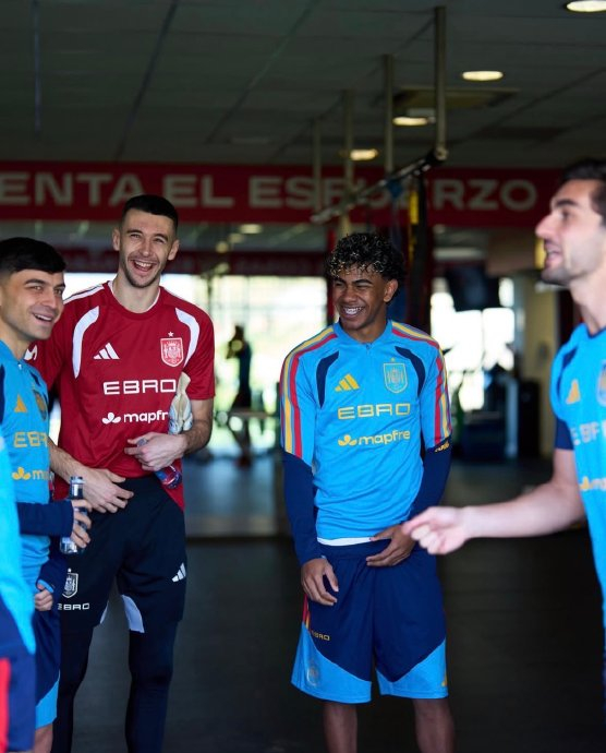 巴萨球员闪耀国家队赛场 助球队力克强敌