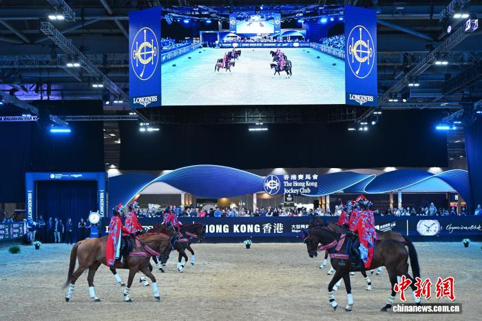 退役赛驹焕新生在浪琴香港国际马术盛典亮相: