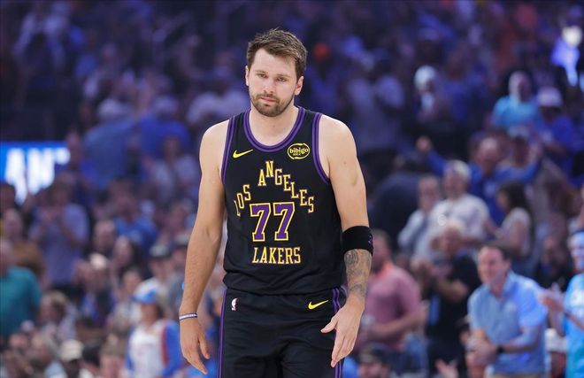 东契奇欧洲治疗引争议 湖