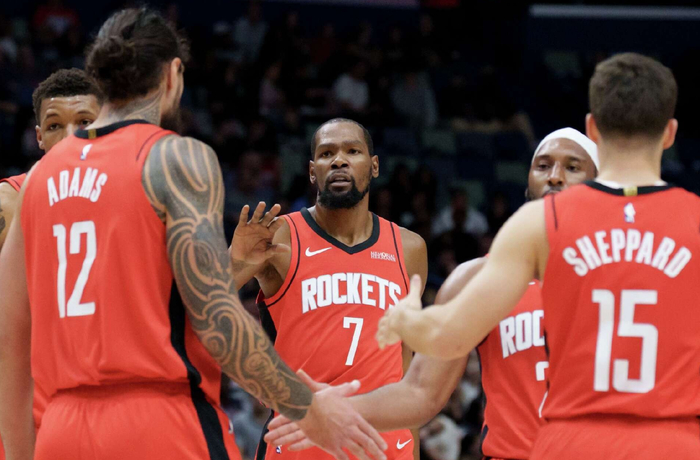 火箭逆转太阳阿门爆发率队取胜 伊森状态回升助